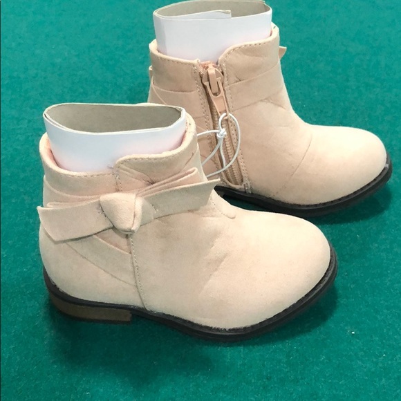 New faux suede boots - Picture 1 of 3